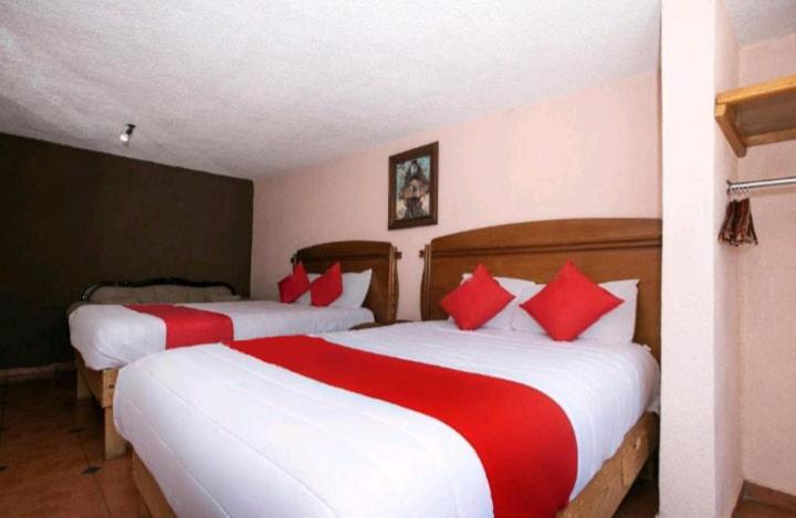 Hotel Real Cortes Mineral del Monte Exterior photo